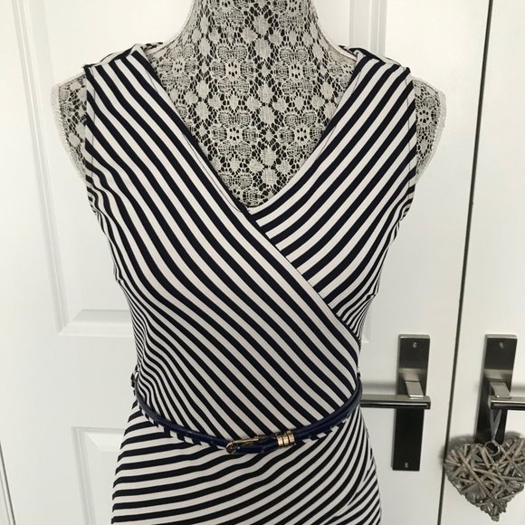 Femme Dress - Picture 2 of 4